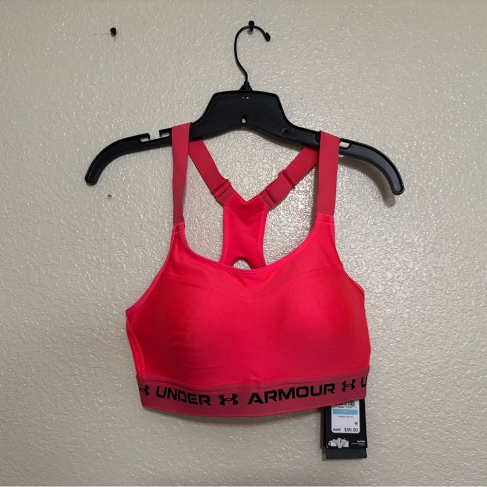 Under Armour Women's Vibrant Sports Bra NEW WITH TAGS!!